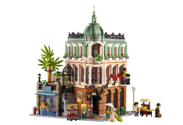LEGO Boutique Hotel 1